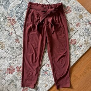 10 Athleta Skyline II rust Tie-Waist travel pants